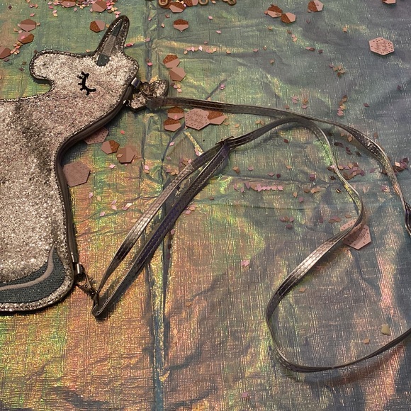 Sm Silver Glitter Unicorn Purse - Picture 6 of 7